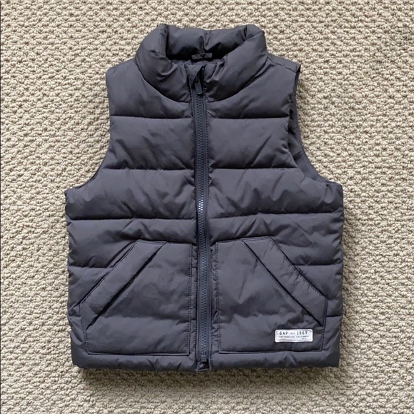 GAP Grey Vest 4T Boy New without Tags